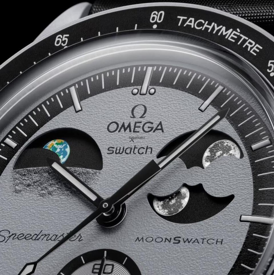 Moon-Inspired Snoopy Chronograph Watch – Premium Sports Timepiece with Nylon Strap - Image 4