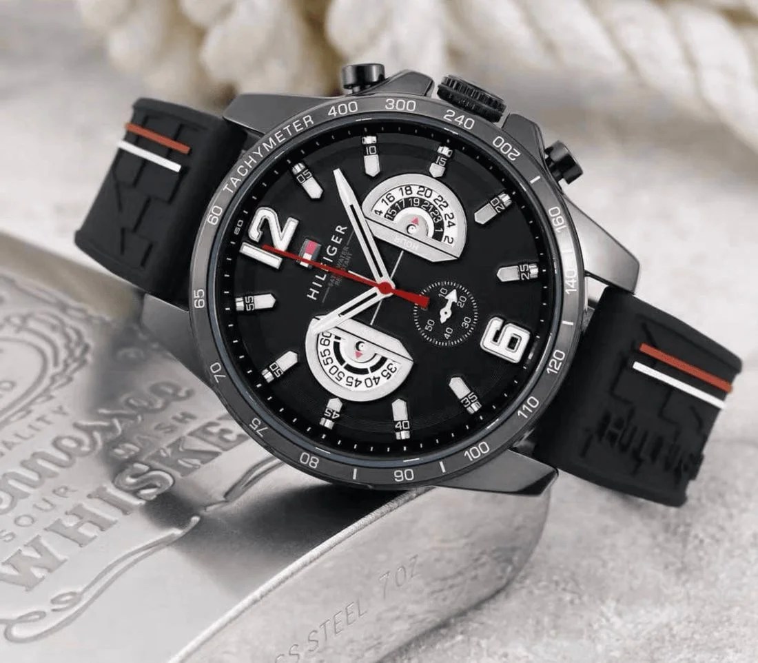 Tommy Hilfiger Decker – The Ultimate Sport-Luxury Statement