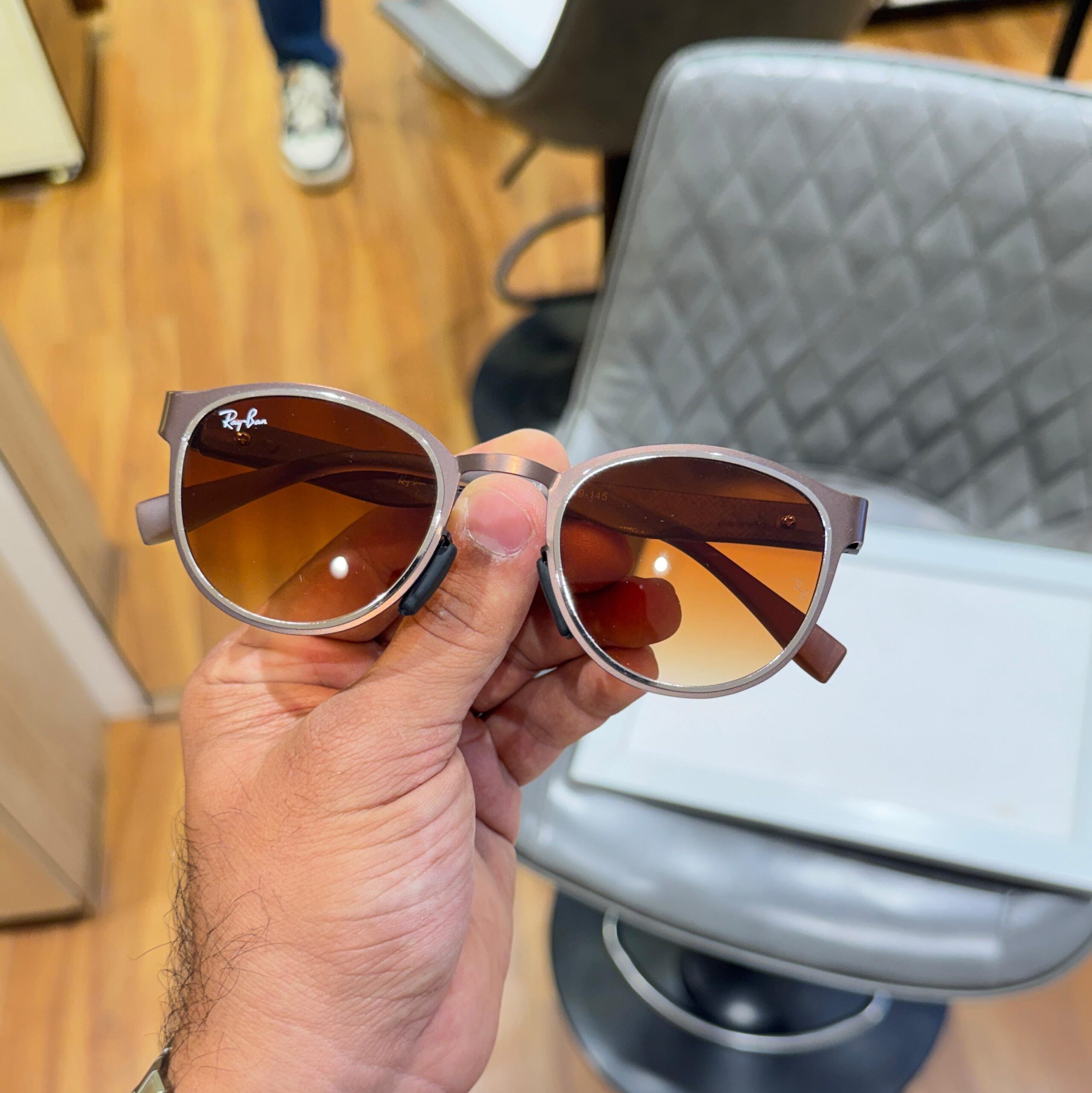 Ray-Ban Heritage Brown Gradient Sunglasses (Model No.2604) - Image 4