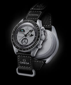 Omega x Swatch Speedmaster MoonSwatch Mission to the Earth phase – New Moon Snoopy Edition